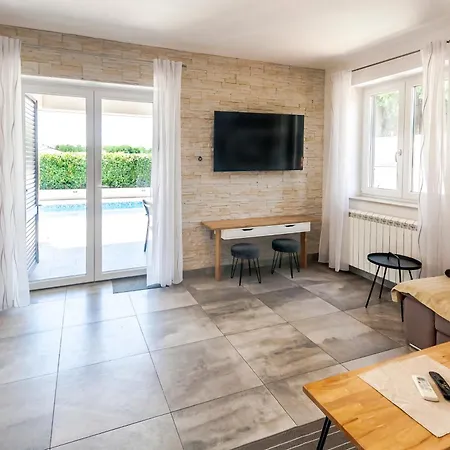 Villa House Gortan - With Heated Pool Near Pula Istria - Ferienhaus Istrien Vila *