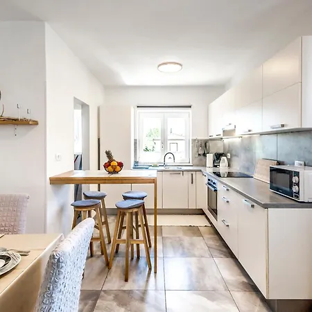 Gortan - Pool House For 7 Guests Near Pula Istria - Istrien Villa *