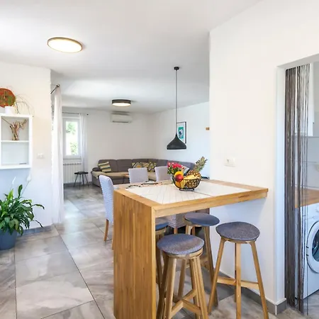 Vila Villa House Gortan - With Heated Pool Near Pula Istria - Ferienhaus Istrien