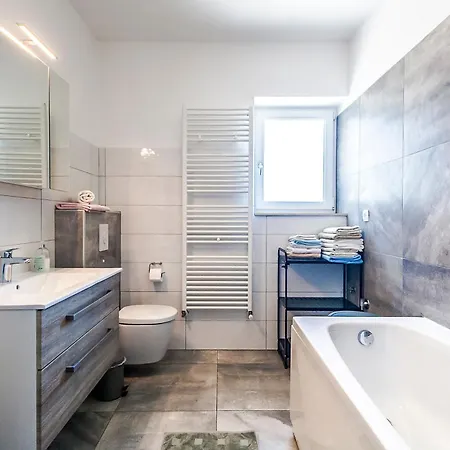 Villa House Gortan - With Heated Pool Near Pula Istria - Ferienhaus Istrien Marčana