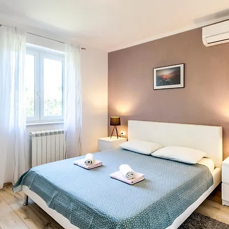 Villa Gortan - Pool House For 7 Guests Near Pula Istria - Istrien Marcana